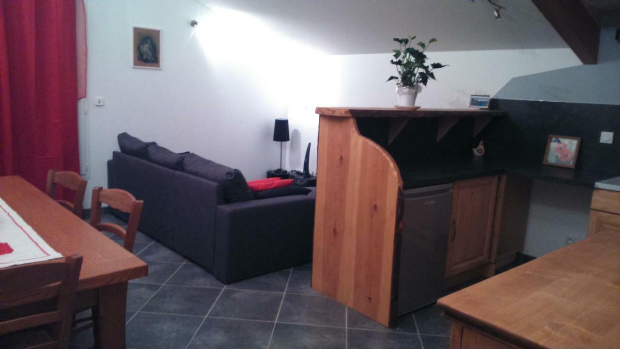 Les Logis De Lucie Apartment Selonnet Luaran gambar