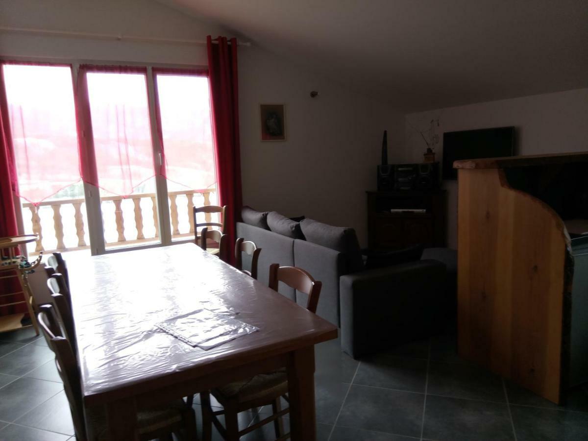 Les Logis De Lucie Apartment Selonnet Luaran gambar